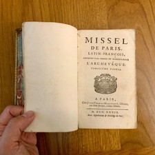 TRES ANCIEN Missel de Paris de