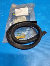 Joint caoutchouc inférieur de porte avant pour: Peugeot: 305 - N°8561426
