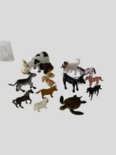 Lot de 13 Figurines d'Animaux