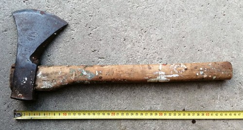Old tool outil ancien hache - tool,