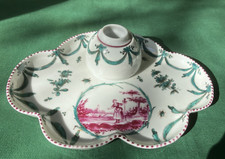 Encrier en porcelaine Sansom XIXème dans le goût de Sceaux