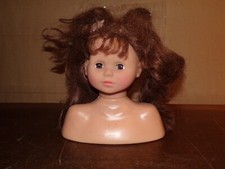 Tête à coiffer brune SIMBA