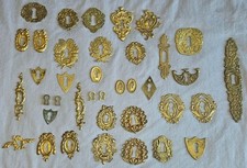 Lot de 38 entrées de serrure