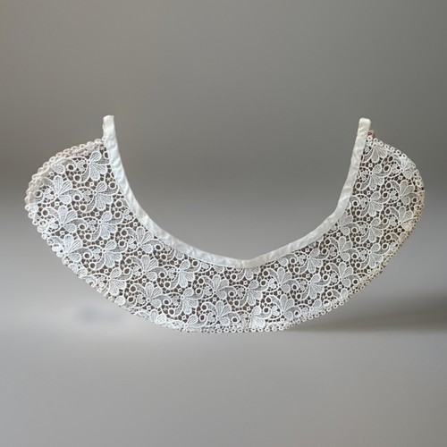 Col corsage ancien dentelle - de,