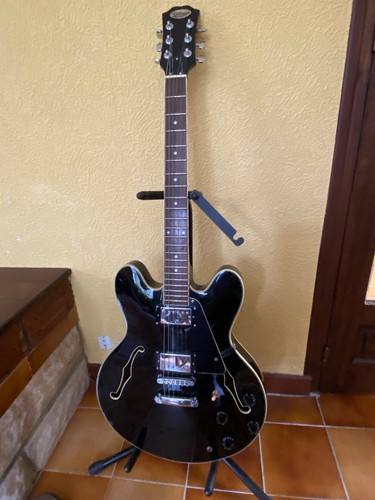Guitare demi caisse - demi-caisse, noire