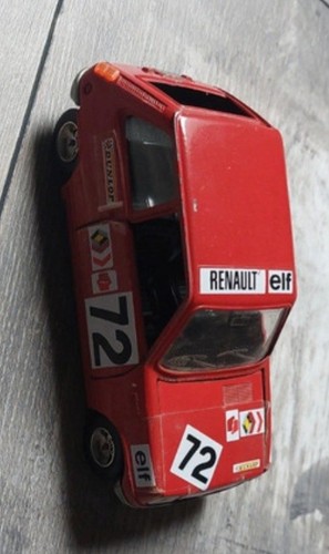 Renault échelle 24 - renault, r5
