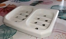 Ancien porte savon mural double en porcelaine blanche 