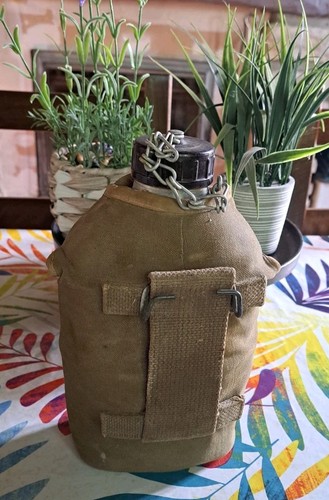 Gourde armée française avec - armée,