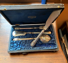 Anciens couverts service mignardises hors d'oeuvres argent minerve 2