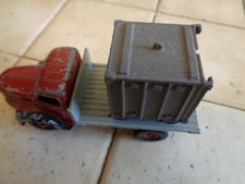 Dinky Toys France original - Berliet plateau porte container rouge réf 34B
