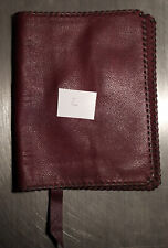 Beau couvre livre vintage en cuir rouge bordeaux