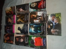 13 ANCIENS LIVRES HARLEQUIN  BLACK ROSE  SOIT 12 AVEC 2 ROMANS ,1 AVEC 3 ROMAN  
