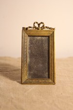 Ancien petit cadre de table