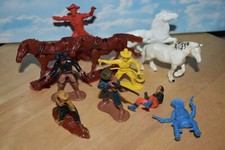 1/32 cowboys type Hoeffler starlux chevaux