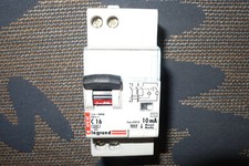 DISJONCTEUR DIFFERENTIEL 2 POLES 16A 10mA LEGRAND 16AMPERES 10milliampères 07845