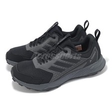 adidas Tracefinder Black Dark