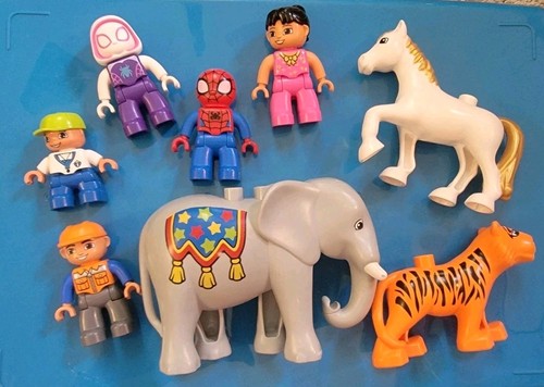 Lot lego duplo figures - 8,