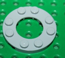 Lego MdStone Round 4x4 with 2x2 Hole ref 11833 set 75054 75105 10240 75053 75172