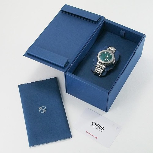 Montre homme oris - aquis, date