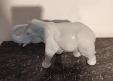 ancien éléphant porcelaine de saxe 10 x 15 cm