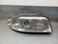 8D0941030AK phare droit pour