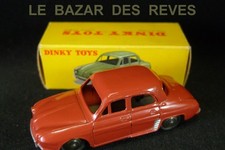 DINKY TOYS FRANCE.  RENAULT