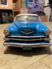 voiture miniature 1/12 Chevy bel air 1954 