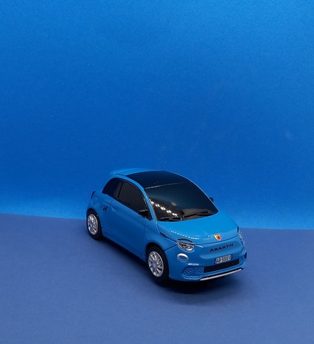 Voiture pour circuit fiat - 1/43,