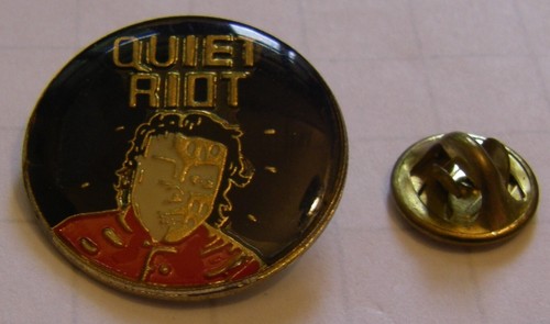 Pin quiet riot - pin's, health