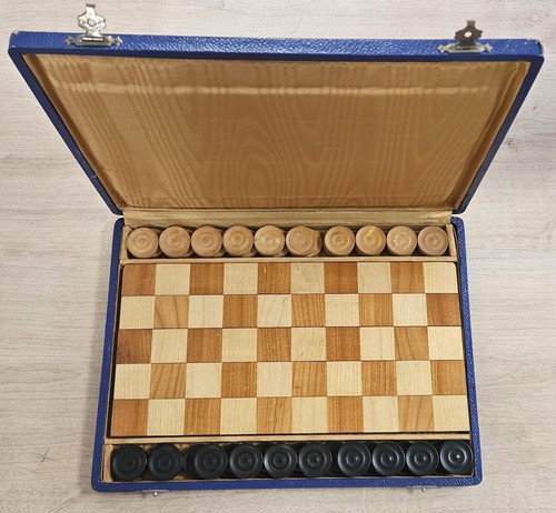 Jeu dame bois - dame, en