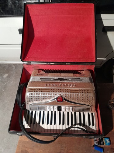 Accordéon italien chromatique