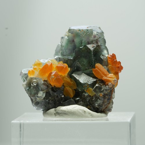 Rare cube fluorite - cube, fantôme