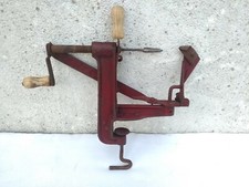  ANCIEN EPLUCHEUR MECANIQUE A POMMES