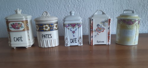 Pots épices différents - épices,