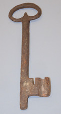 -BELLE ANCIENNE CLE FER forgé PORTE de GRANGE de PORTAIL jus de grenier    D