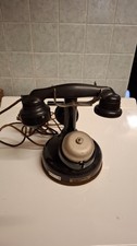 Téléphone ancien à