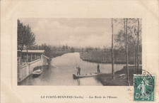 La Ferté-bernard. Petit bateau sur la rivière 3881 