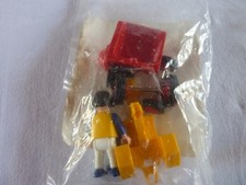 PLAYMOBIL  PERSONNAGE FERME VEHICULE GARCON ET PETIT TRACTEUR NEUF