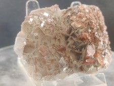 CRIS 4 R FLUORITE VERT PALE ET HEMATOIDE AVEC FANTOMES MINE MARAVAL VAR