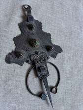 Ancienne et Énorme fibule en