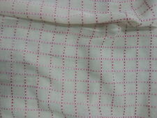 TISSU ANCIEN VOILAGE ECRU CARREAU ROUGE 70 X 70 CM