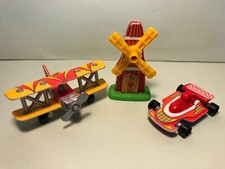 L5 - 3  KINDER  PUZZLE 3D carton 2004  -  K04 69 /   K04 71   /  K04 70