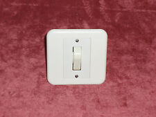 Interrupteur Va et Vient avec habillage modèle Chambord Legrand  