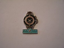 pins automobile montre capitol