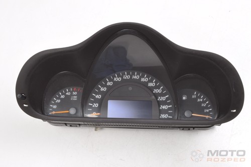 Mercedes w203 c220 2 - mercedes, 2.2