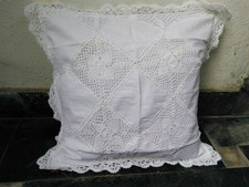 Housse de coussin en dentelle
