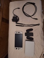 Nintendo Switch Modèle OLED HEG-001 Console Portable - 64Go - Blanc