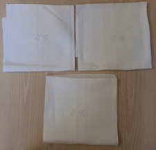 Lot 3 anciennes serviettes de table en tissu blanc brodées monogramme J C