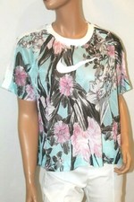 *NWT* $45.  NIKE Women's Logo