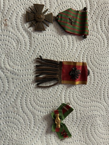 Médailles décorations - médailles,